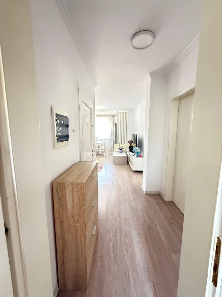 Tirane, shitet apartament 2+1 , 138.500 € 