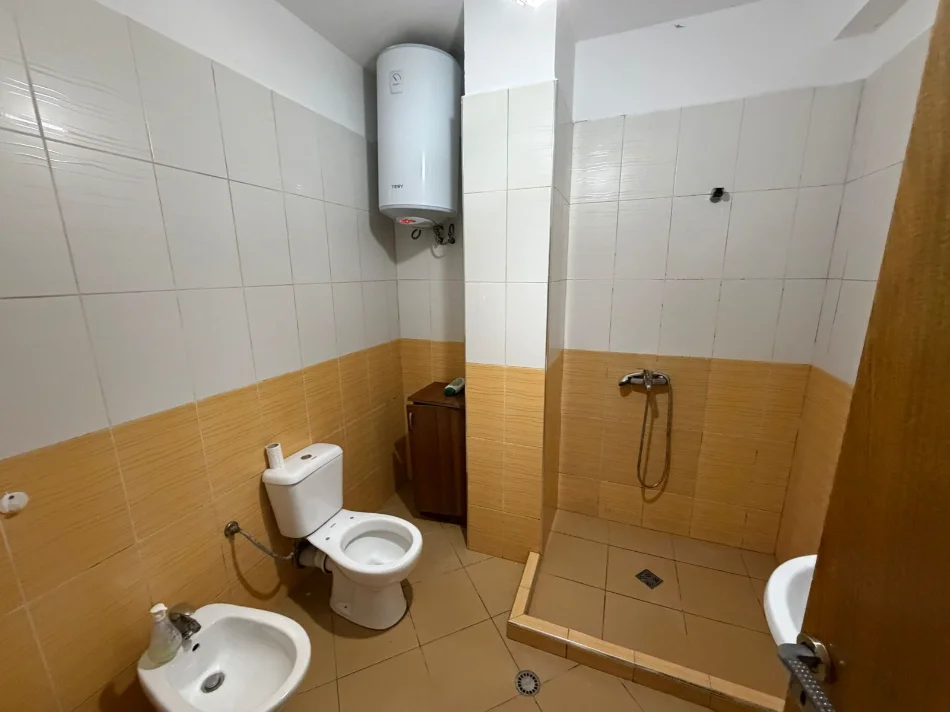 Tirane, shitet apartament 2+1 Kati 0, 75 m² 118.000 € (5 Maji)