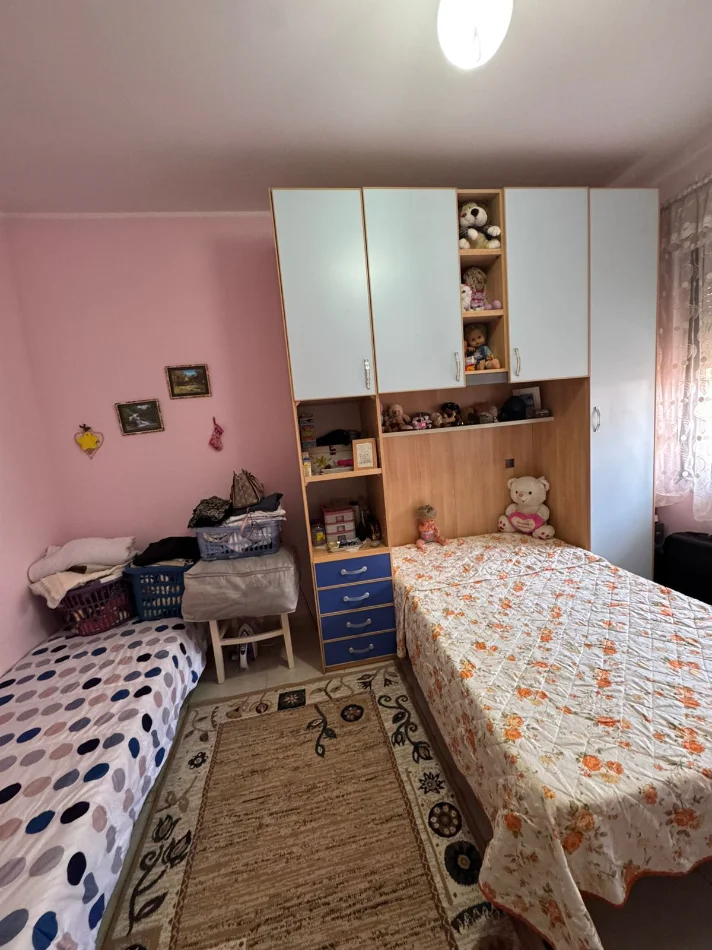 JEPET ME QIRA APARTAMENT 2+1+2  600 € (UNAZA E RE ( OZONI ))