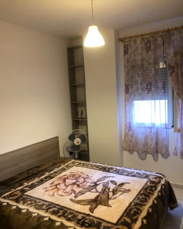 Tirane, jepet me qera apartament 1+1 Kati 3, 60 m² 400 € (TELO NDINI)