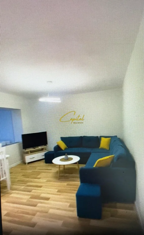 Tirane, jepet me qera apartament 1+1 Kati 3, 55 m² 550 € (BULEVARDI ZOGU PARE)