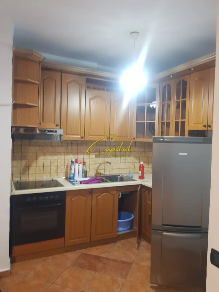 Tirane, jepet me qera apartament 1+1 Kati 6, 73 m² 500 € (RRUGA E KAVAJES)
