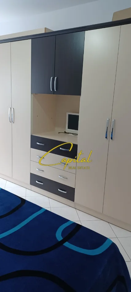 Tirane, jepet me qera apartament 2+1 Kati 4, 101 m² 400 € (FRESKU)