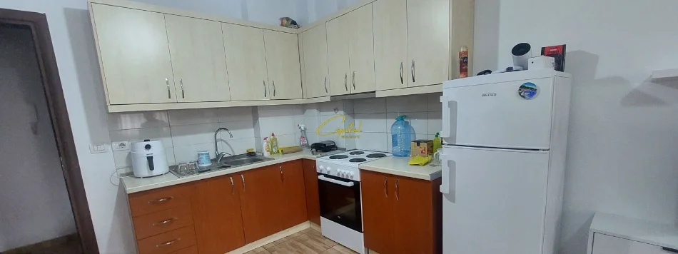 Tirane, jepet me qera apartament 1+1 Kati 3, 70 m² 380 € (ASTIR)