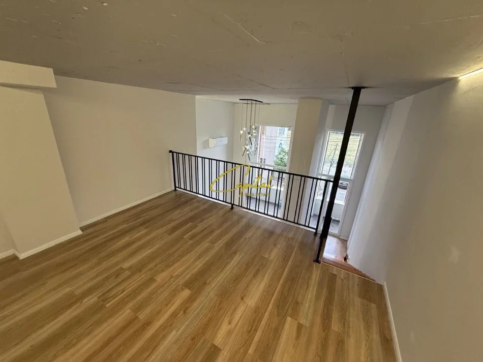 Tirane, jepet me qera ambjent biznesi Kati 1, 60 m² 450 € (RRUGA E KAVAJES)