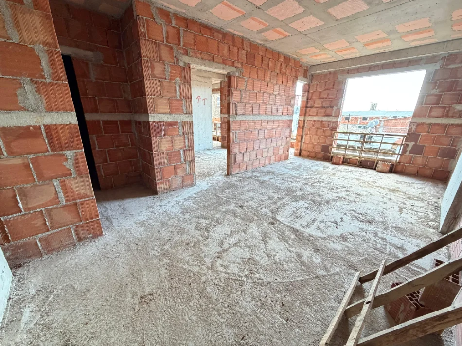 Tirane, shitet apartament 1+1 Kati 2, 70 m² 112.000 €