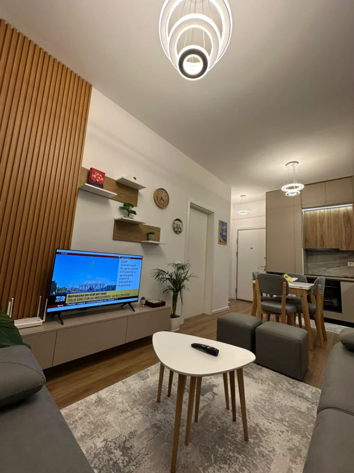 Tirane, jepet me qera apartament 1+1 Kati 6, 60 m² 450 € (REZIDENCA KADIU)