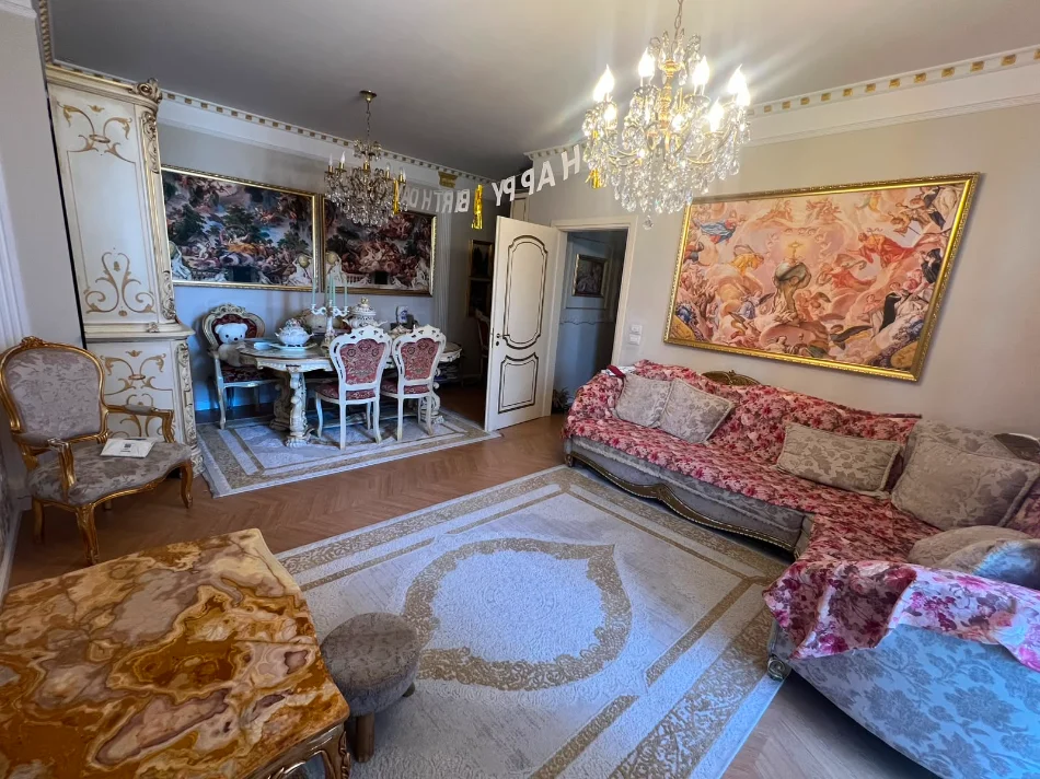 Tirane, jepet me qera apartament 1+1 Kati 9, 76 m² 700 € (KOMUNA E PARISIT)