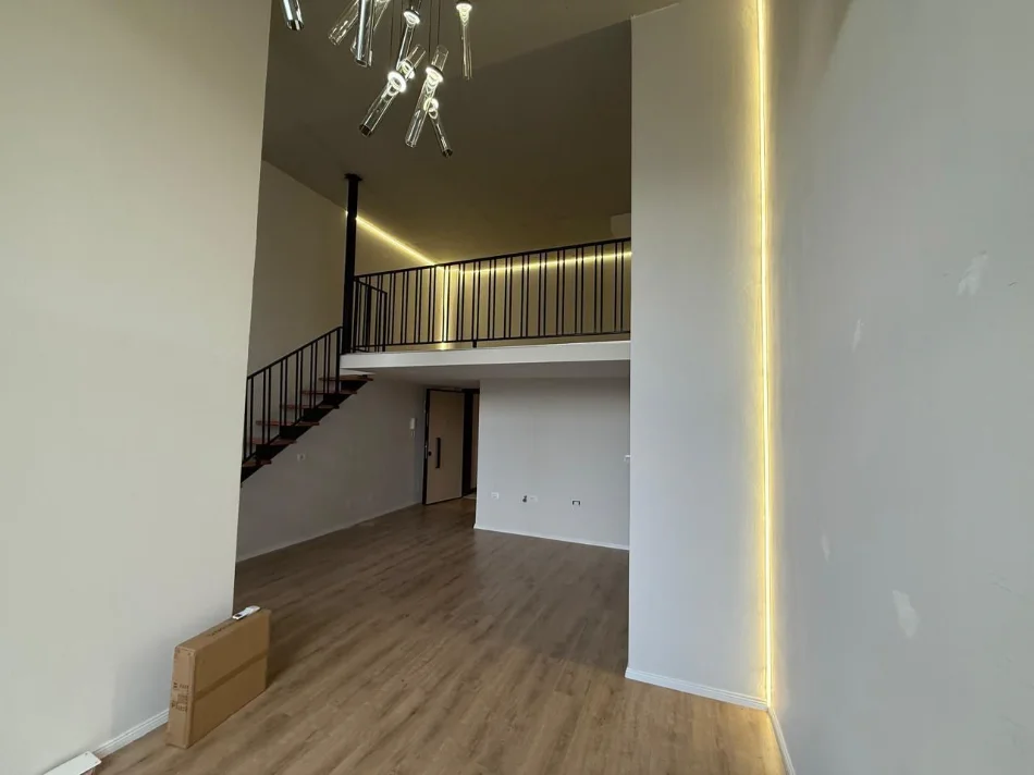 Tirane, jepet me qera zyre Kati 1, 60 m² 450 € (GOLDEN PARK 3)