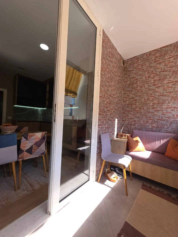 Tirane, shitet apartament 2+1+Ballkon Kati 5, 131 m² 290.000 € (Rruga Panorama)