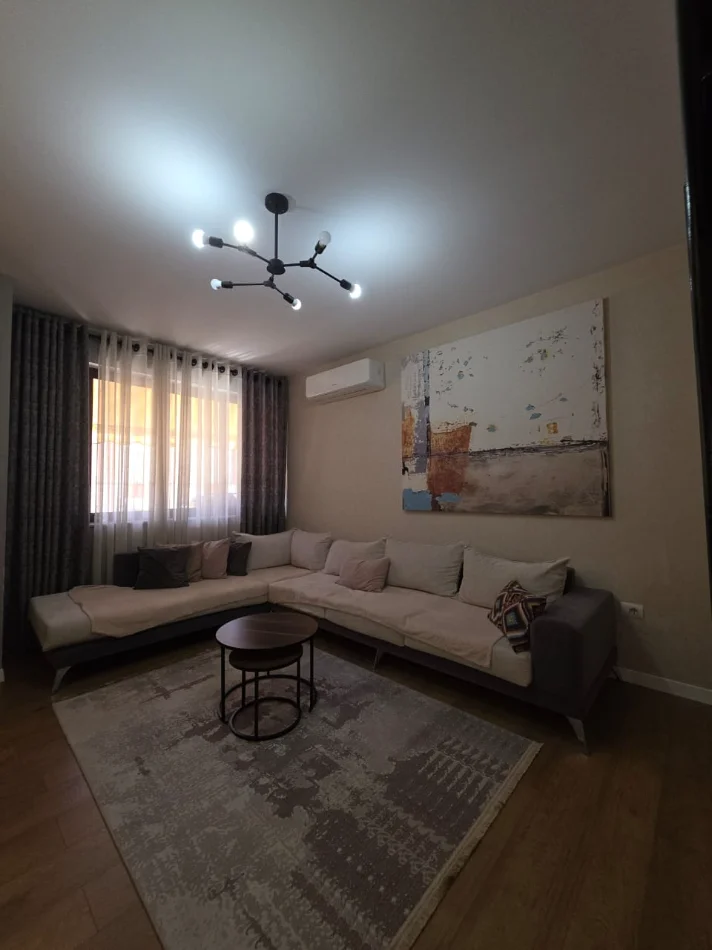 Tirane, shitet apartament 2+1+Ballkon Kati 5, 131 m² 290.000 € (Rruga Panorama)