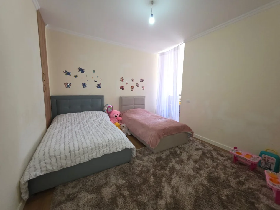 Tirane, shitet apartament 2+1+Ballkon Kati 5, 131 m² 290.000 € (Rruga Panorama)