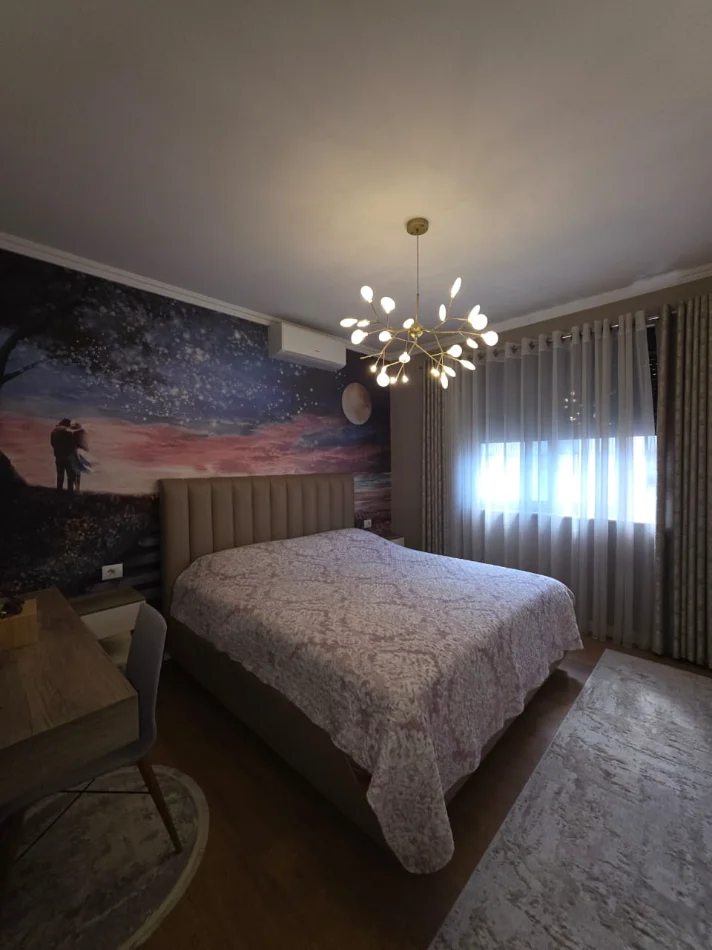 Tirane, shitet apartament 2+1+Ballkon Kati 5, 131 m² 290.000 € (Rruga Panorama)
