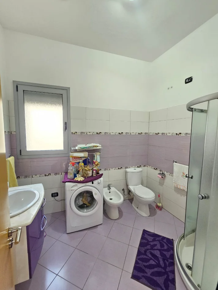 Durres, jepet me qera apartament+verande | Penthouse 3+1+Aneks+Ballkon Kati 2, 235 m² 500 € (SHIJAK)