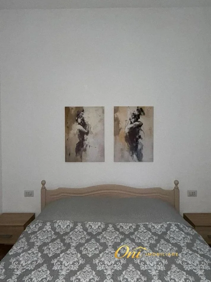 Tirane, jepet me qera apartament 1+1 Kati 3, 50 m² 600 € (BULEVARDI BAJRAM CURRI)