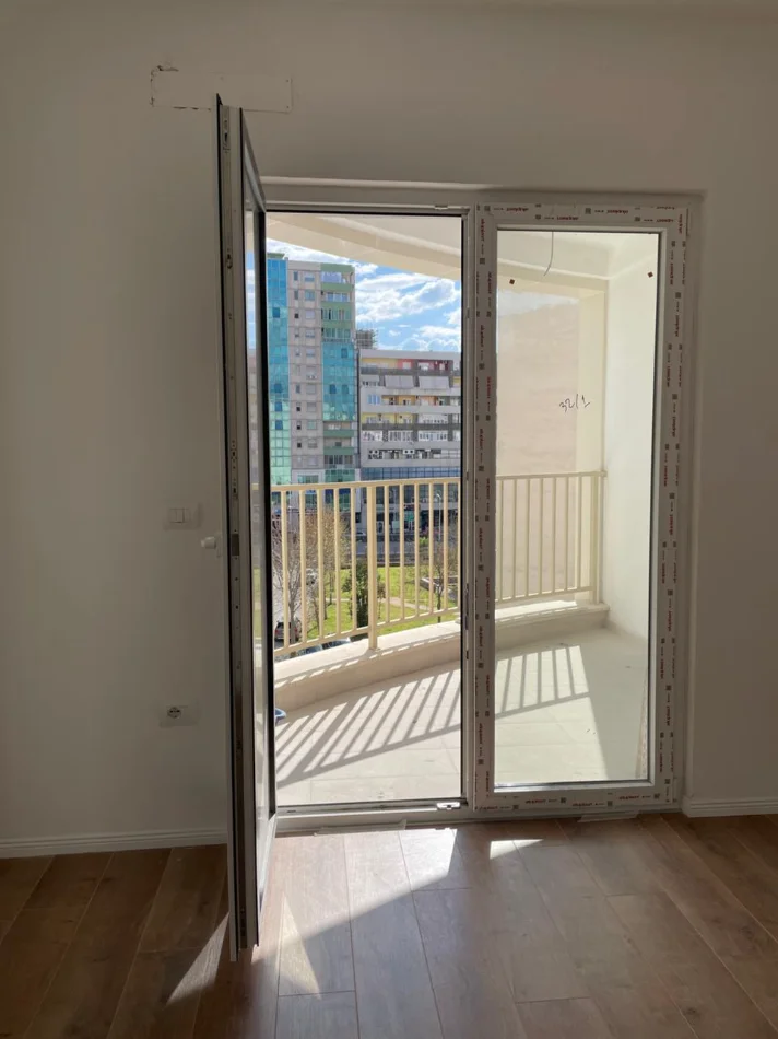 Tirane, shitet apartament 2+1+Ballkon Kati 3, 118 m² 284.640 € (Zogu i Zi)