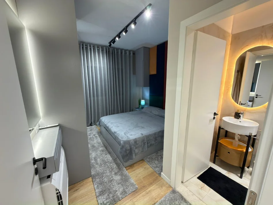📣Qera Apartment 2+1+2 📍Kodra e Diellit 🛣️Pran New York ✨✨💶 Cmimi : 100,000 lek  💶Cmimi:110.000 lek me parkim