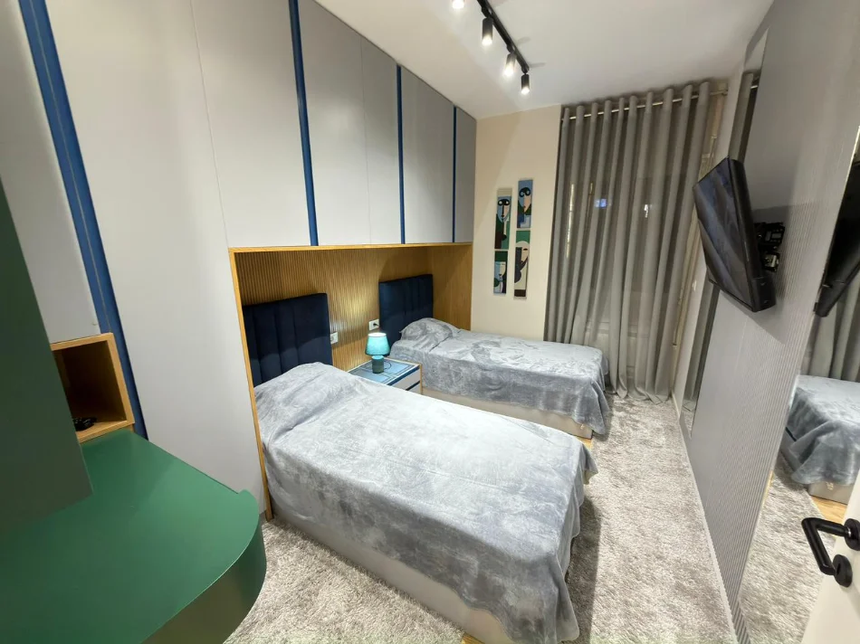 📣Qera Apartment 2+1+2 📍Kodra e Diellit 🛣️Pran New York ✨✨💶 Cmimi : 100,000 lek  💶Cmimi:110.000 lek me parkim