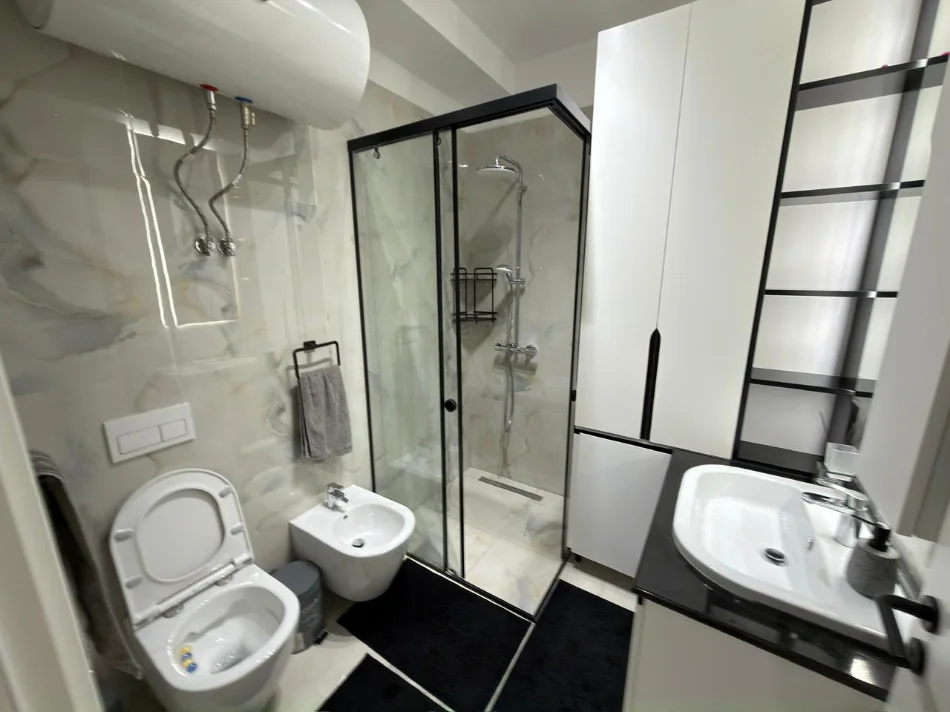 📣Qera Apartment 2+1+2 📍Kodra e Diellit 🛣️Pran New York ✨✨💶 Cmimi : 100,000 lek  💶Cmimi:110.000 lek me parkim