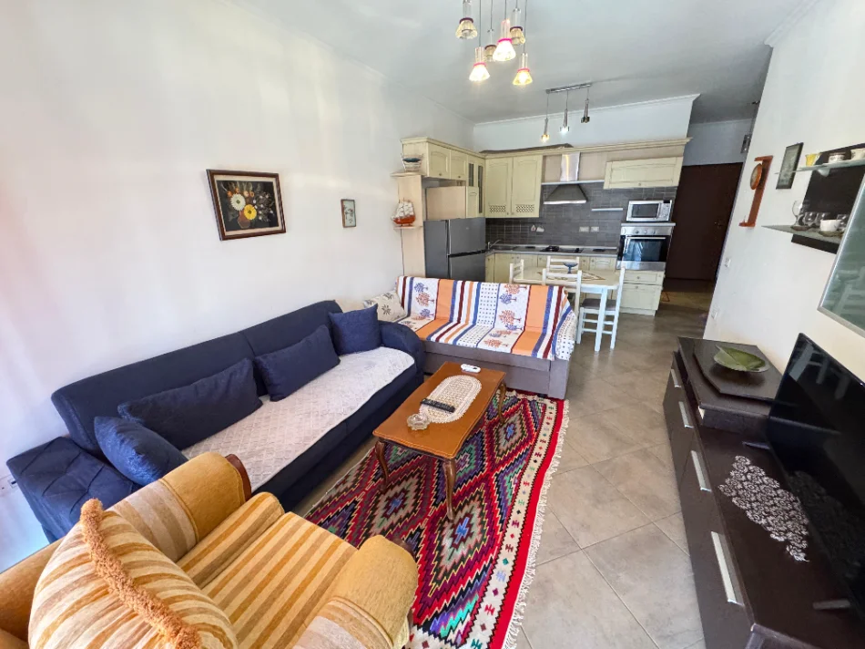 Tirane, jepet me qera apartament 2+1 Kati 2, 600 € (don bosko)
