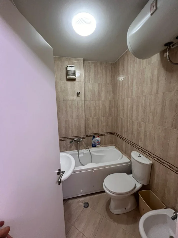 Tirane, jepet me qera apartament 2+1 Kati 10, 103 m² 1.000 € (qemal stafa)