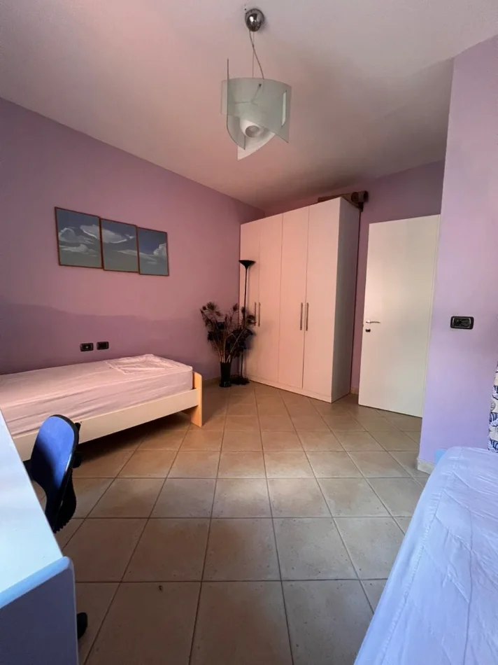 Tirane, jepet me qera apartament 2+1 Kati 10, 103 m² 1.000 € (qemal stafa)