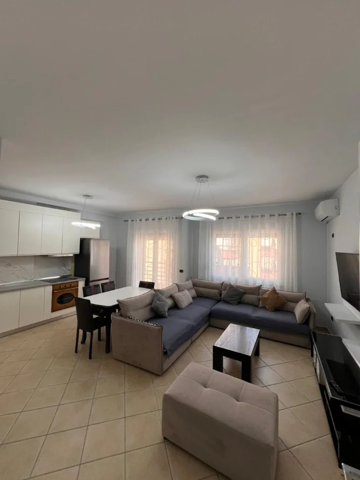 Tirane, jepet me qera apartament 2+1 Kati 10, 103 m² 1.000 € (qemal stafa)