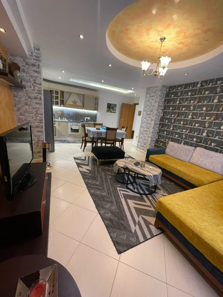 Tirane, jepet me qera apartament 2+1 Kati 5, 100 m² 1.200 € (PRANE STADIUMI AIR ALBANIA)