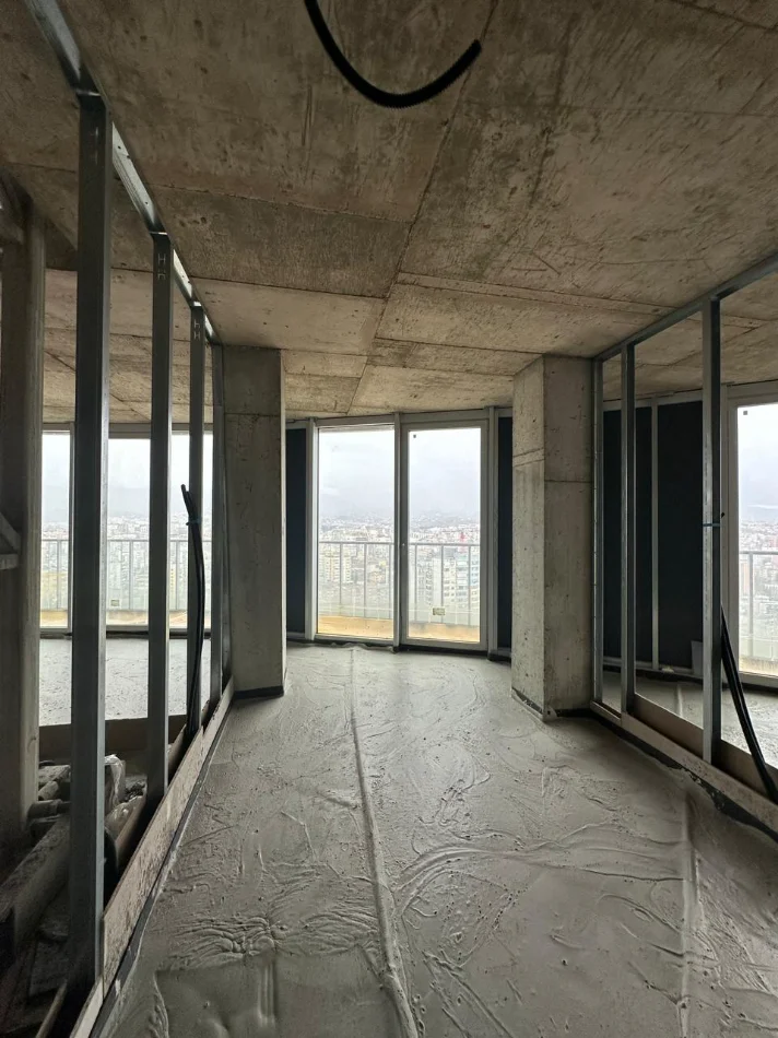 Tirane, shitet apartament 2+1+Aneks+Ballkon Kati 21, 176 m² 878.000 € (Sheshi Skenderbej)