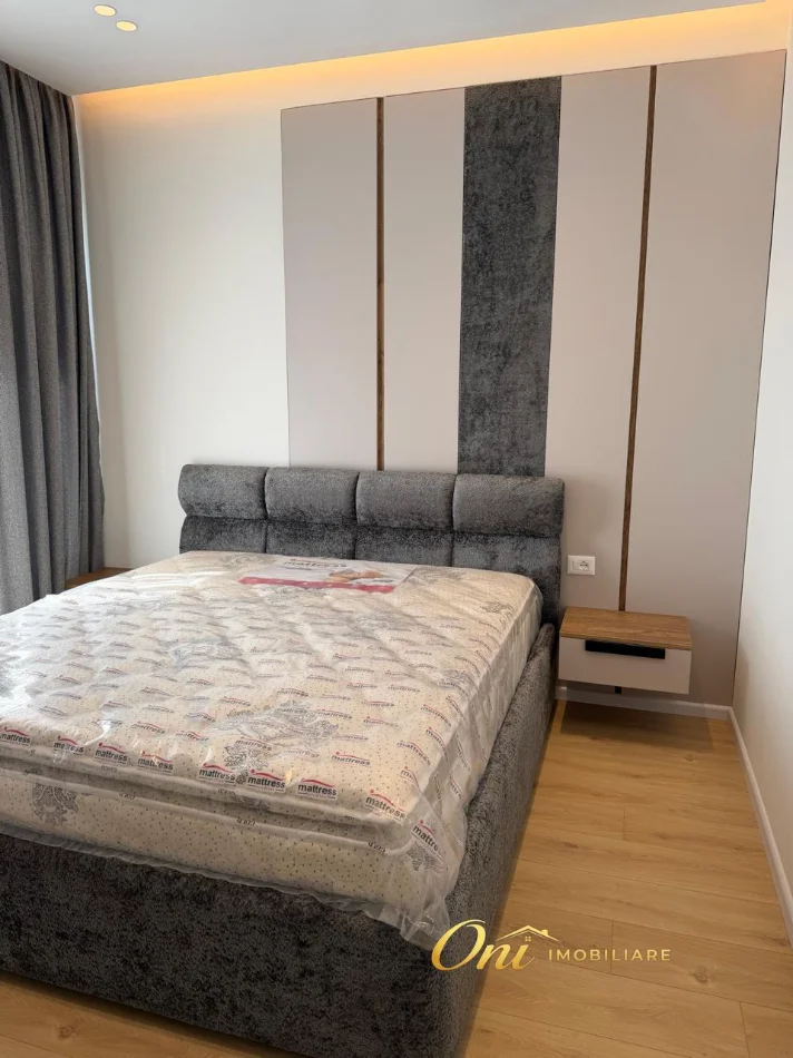Tirane, jepet me qera Vile 2+1 , 200 m² 2.500 € (ABA REZIDENCE)