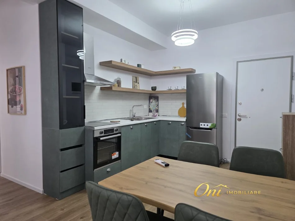 Tirane, jepet me qera apartament 2+1 Kati 8, 75 m² 500 € (KOMPLEKSI KADIU)