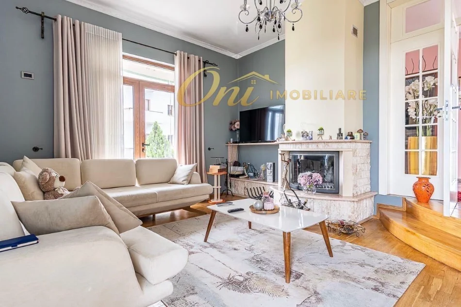 Tirane, jepet me qera Vile 3 Katshe Kati 3, 300 m² 2.200 € (SHKOZE)