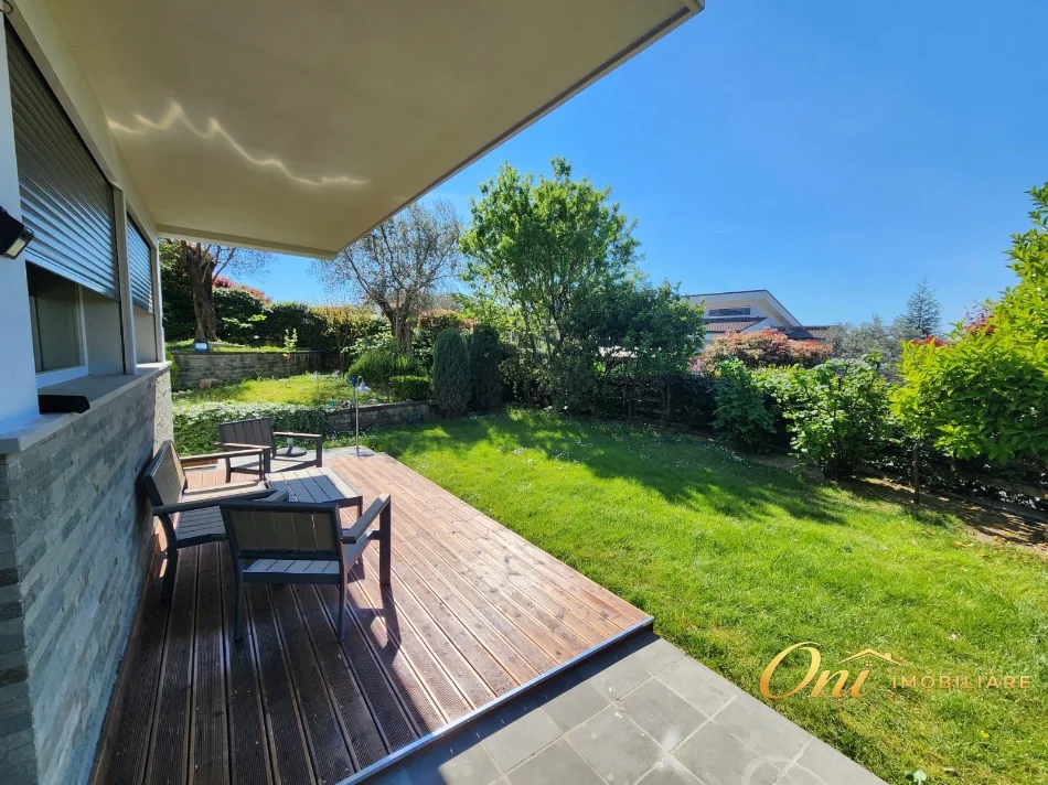 Tirane, jepet me qera Vile 2 Katshe , 225 m² 2.000 € (REZIDENCA LONG HILL)