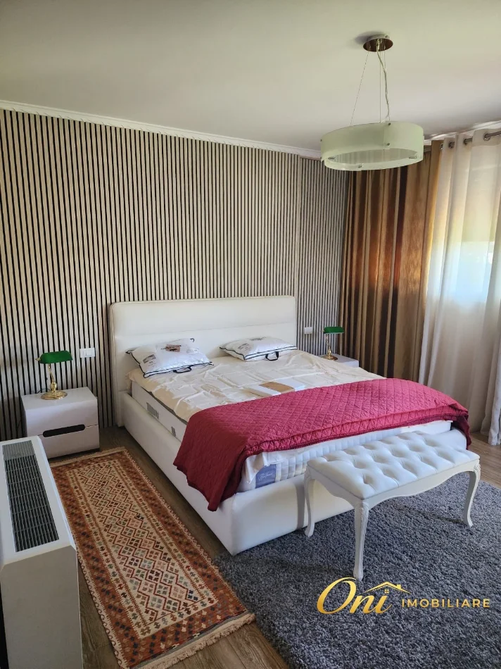 Tirane, jepet me qera Vile 2 Katshe , 225 m² 2.000 € (REZIDENCA LONG HILL)