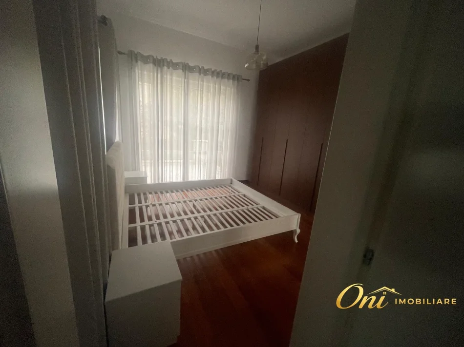 Tirane, jepet me qera Vile 2 Katshe Kati 2, 225 m² 4.500 € (PRANE TEG)