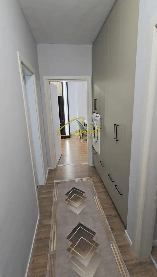 Tirane, jepet me qera apartament 1+1 Kati 6, 82 m² 500 € (ZOGU I ZI)