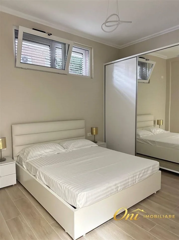 Tirane, jepet me qera apartament 1+1 Kati 1, 60 m² 550 € (RRUGA KONGRESI I MANASTIRIT)