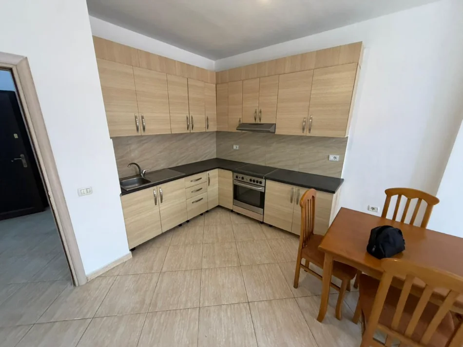 Tirane, shitet apartament 2+1 Kati 2, 96 m² (Kmy Yzberisht)