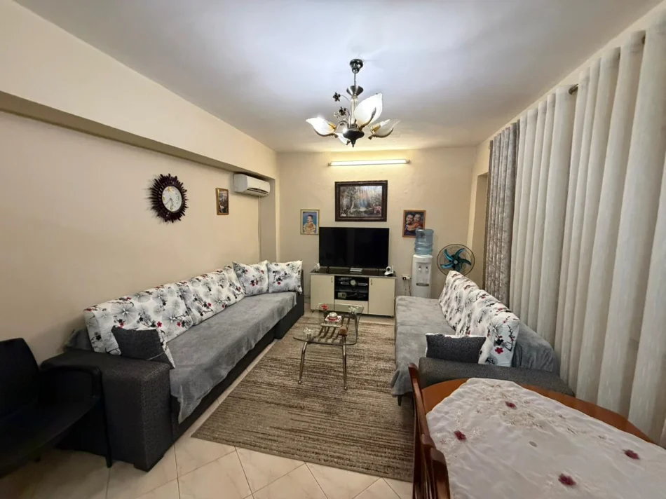 Durres, shitet apartament 1+1+Ballkon Kati 5, 50 m² 60.000 € (Spitali Amerikan)