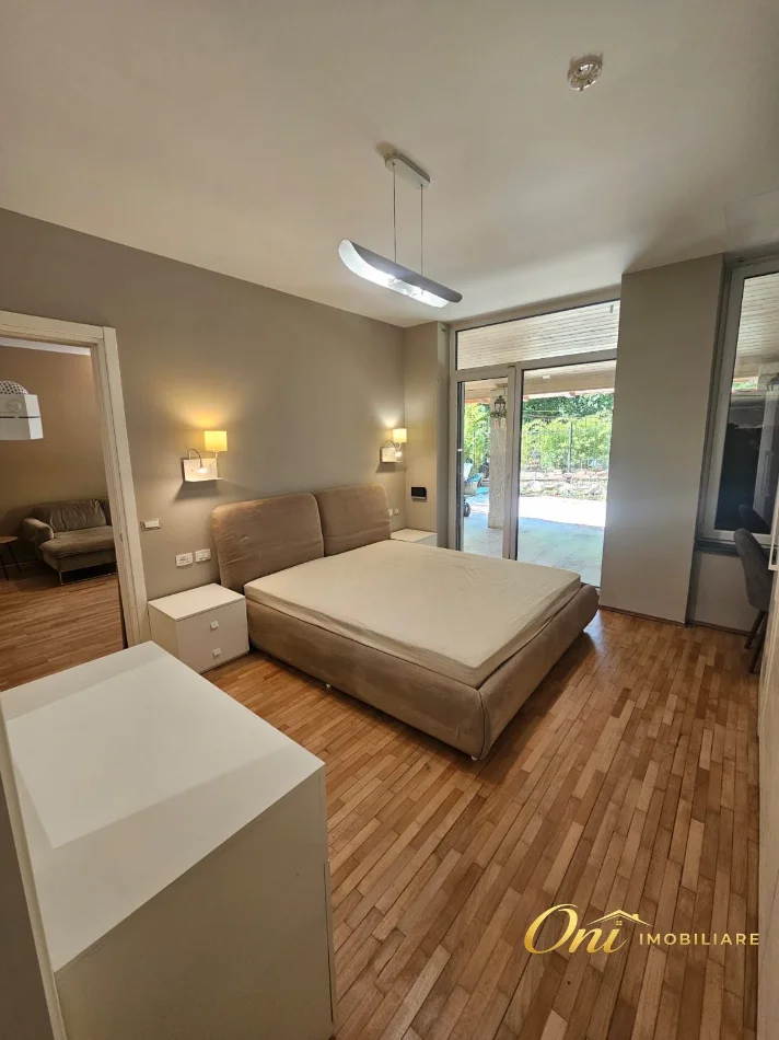 Tirane, jepet me qera apartament 2+1 Kati 1, 100 m² 1.000 € (SECRET GARDEN REZIDENCE)