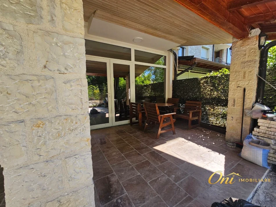 Tirane, jepet me qera apartament 2+1 Kati 1, 100 m² 1.000 € (SECRET GARDEN REZIDENCE)