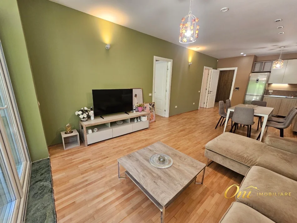 Tirane, jepet me qera apartament 2+1 Kati 1, 100 m² 1.000 € (SECRET GARDEN REZIDENCE)