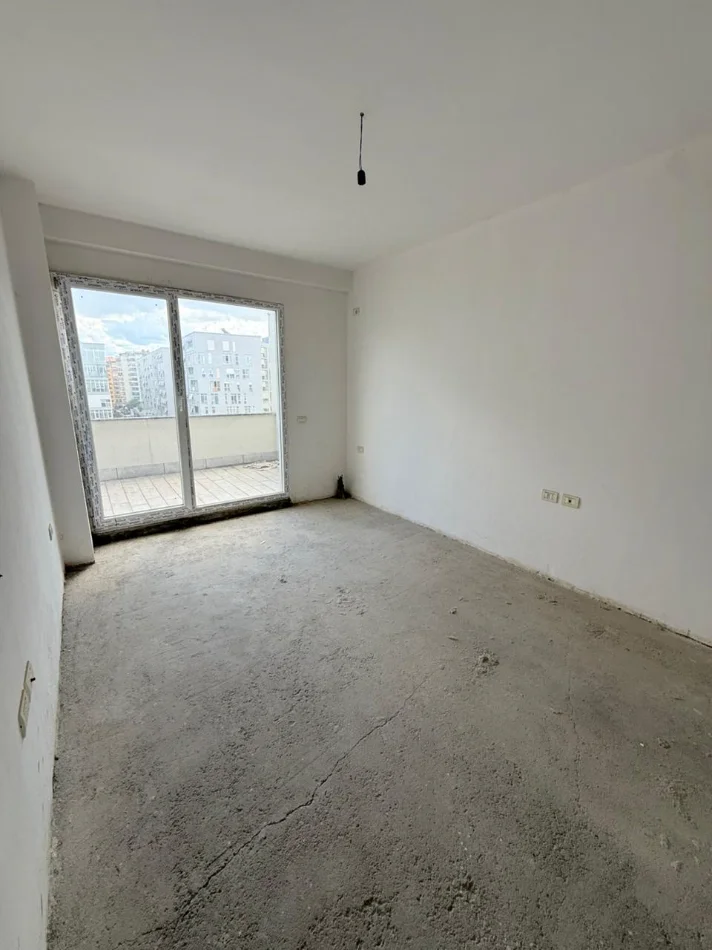 Tirane, shitet apartament 2+1 , 240 m² 420.000 € (NIKU KONSTRUKSION)