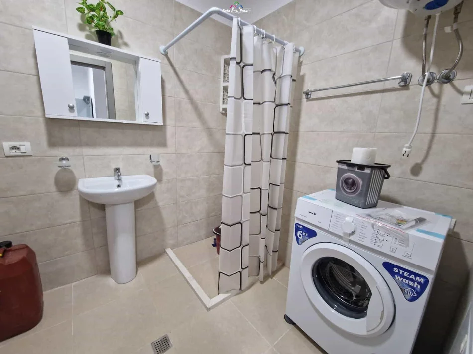 Tirane, jepet me qera apartament 2+1+Ballkon Kati 1, 100 m² 640 € (5 Maji)