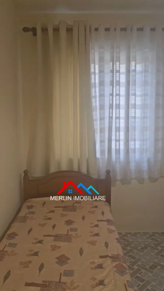 Tirane, jepet me qera apartament 3+1+Ballkon Kati 4, 90 m² 630 € (BULEVARDI ZOGU I PARE)