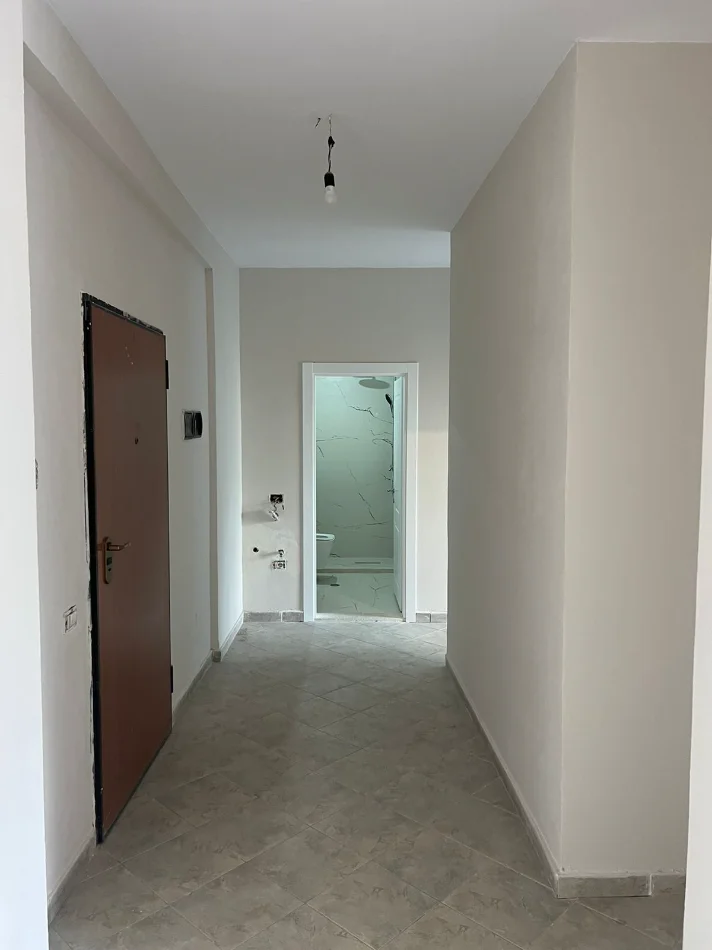 Tirane, shitet apartament 2+1+Ballkon Kati 1, 109 m² 127000 € (Rruga Sokrat Miho Pallati 4 Marsi, Kashar Tirane)