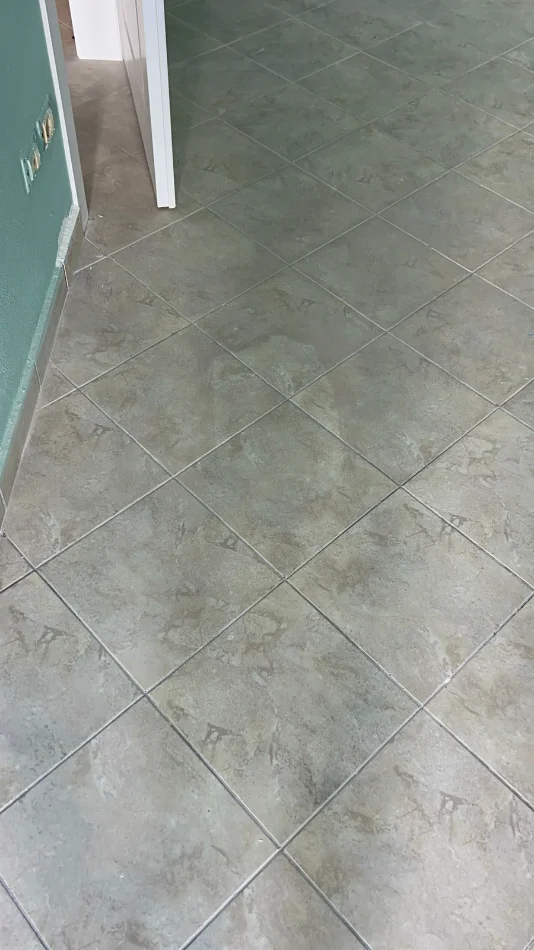 Tirane, shitet apartament 2+1+Ballkon Kati 1, 109 m² 127000 € (Rruga Sokrat Miho Pallati 4 Marsi, Kashar Tirane)