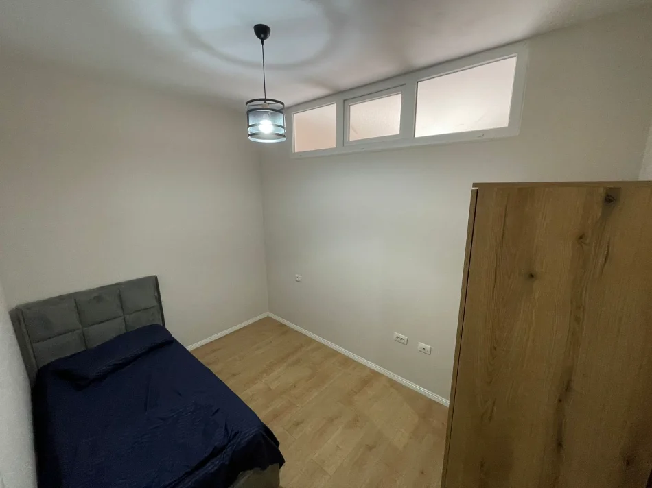 Tirane, jepet me qera apartament 2+1 Kati 7, 75 m² 500 € (5 MAJI)
