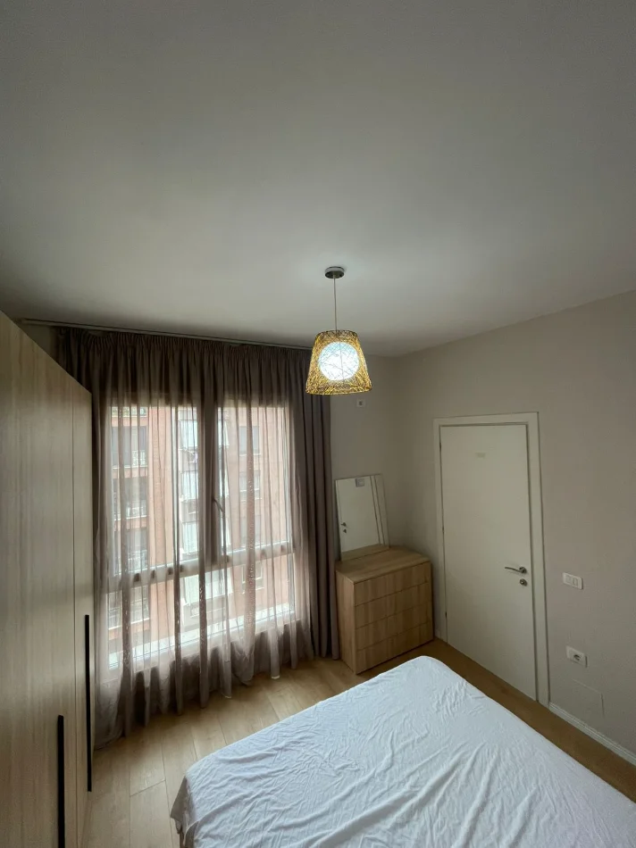 Tirane, jepet me qera apartament 2+1 Kati 7, 75 m² 500 € (5 MAJI)