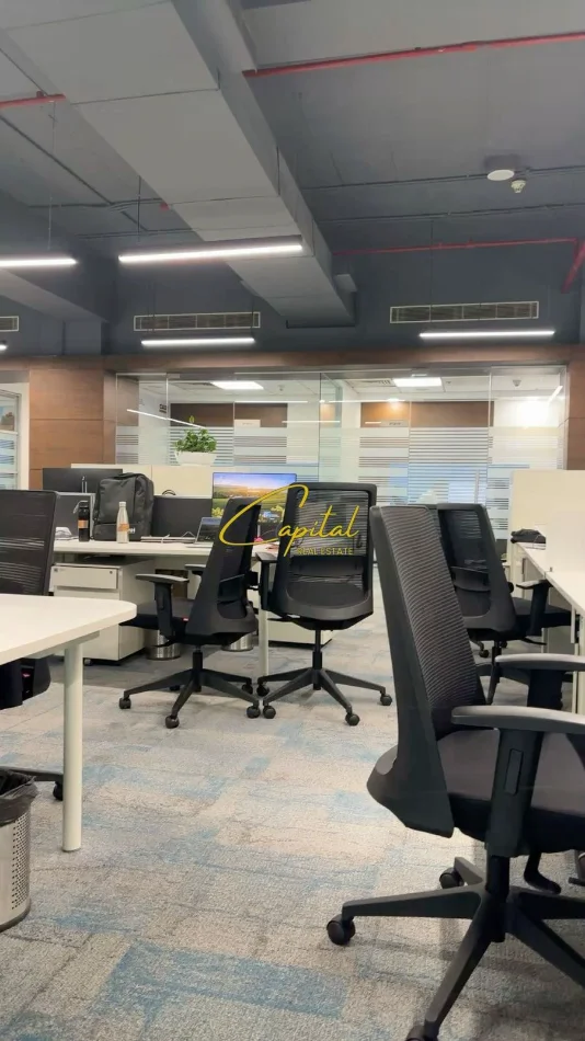 Tirane, jepet me qera zyre Kati 2, 130 m² 1.900 € (URA E NISHARAKUT)
